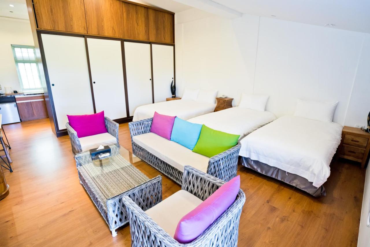 Qing Ping Jn Humanities Hall青萍居人文會館 Wujie Extérieur photo